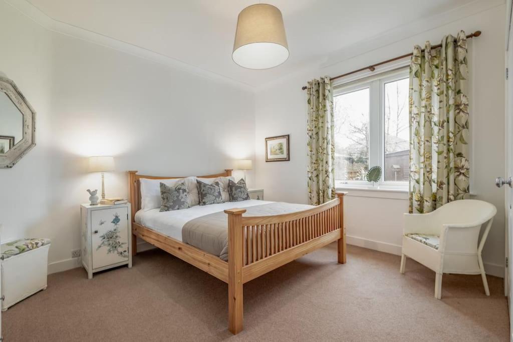 Heather Cottage, 2 Bedroom In Comrie Exterior photo
